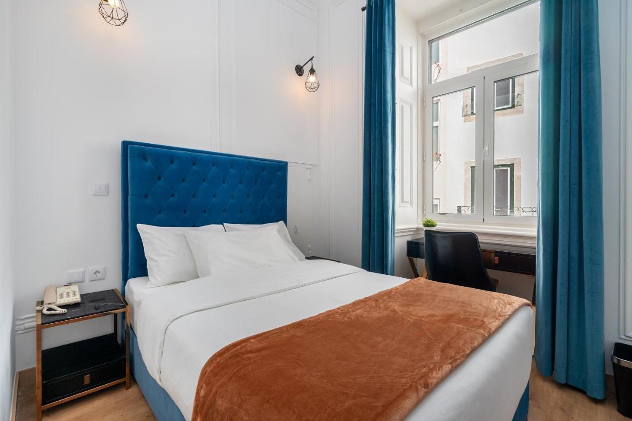 5 Hotel